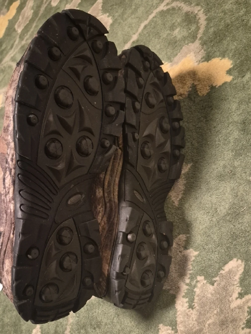 Cabela's Men's Realtree Camo Hunting Boots with Brown Accents